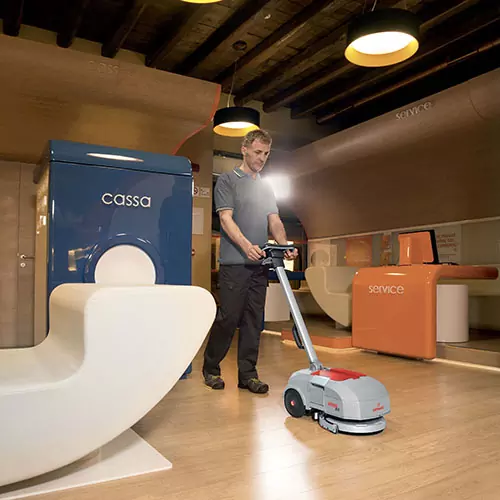 1633426722711-comac-vispa-xs-lavasciuga-pavimenti-ambienti-commerciali_500x500